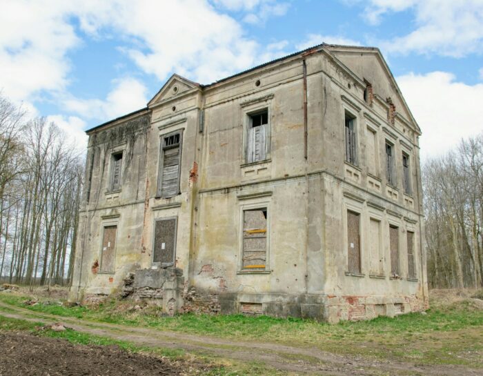 How to Preserve Historic Features During a Renovation